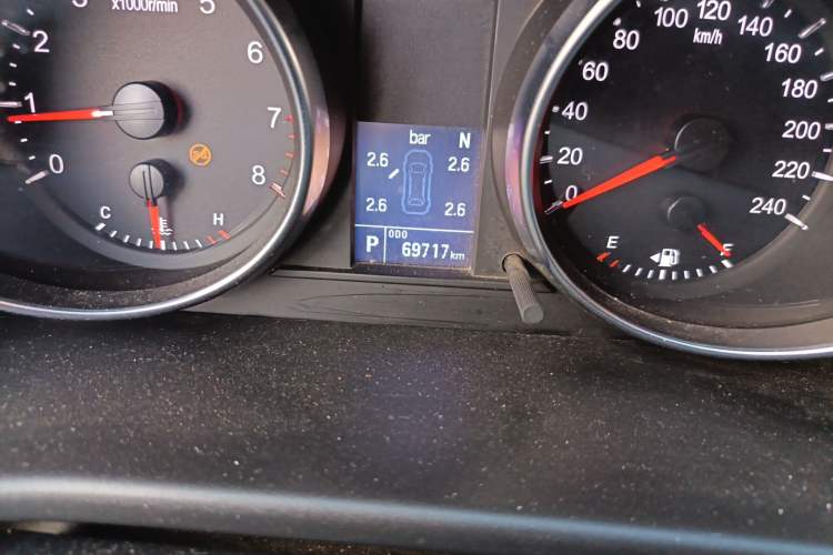 Used Haval M6 2019 1.5T DCT Two-Wheel Drive Value Edition China VI Standard Odometer Close Up