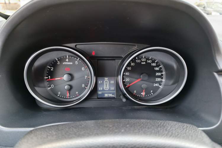 Used Haval M6 2019 1.5T Manual Two-Wheel Drive Elite Version China VI Standard Odometer Close Up