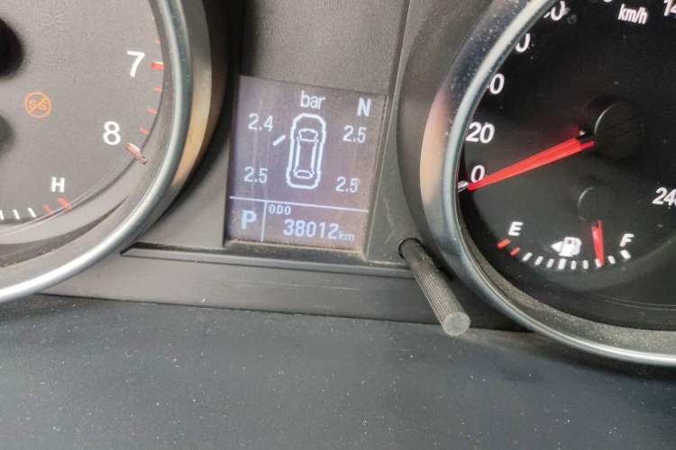 Used Haval M6 2019 1.5T DCT Two-Wheel Drive Elite Version China V Standard Odometer Close Up