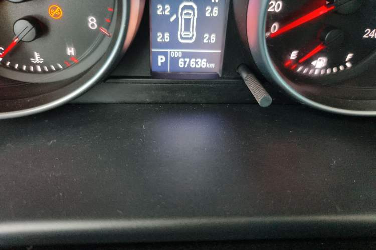 Used Haval M6 2019 1.5T DCT Two-Wheel Drive Value Edition China VI Standard Odometer Close Up