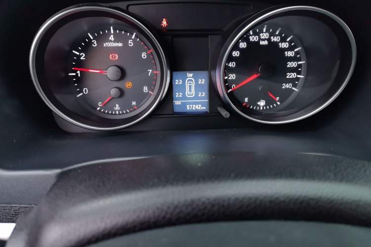Used Haval M6 2019 1.5T Manual Two-Wheel Drive Urban Version China VI Standard Odometer Close Up