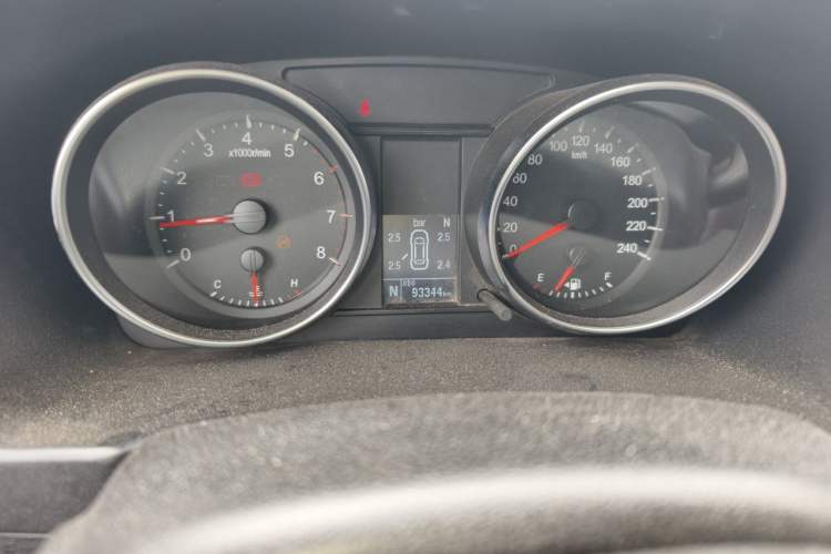 Used Haval M6 2019 1.5T DCT Two-Wheel Drive Elite Version China V Standard Odometer Close Up