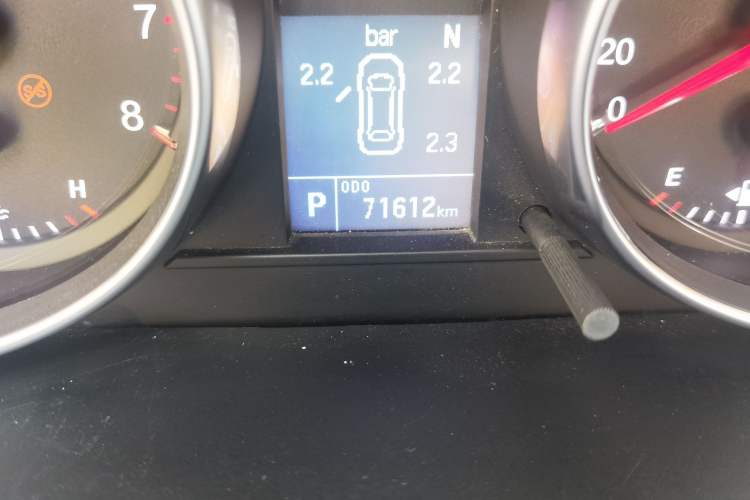 Used Haval M6 2019 1.5T DCT Two-Wheel Drive Value Edition China VI Standard Odometer Close Up