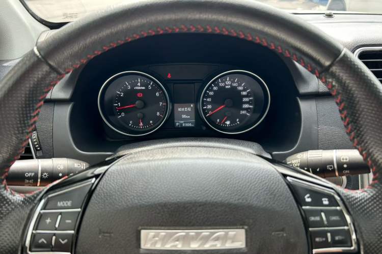 Used Haval M6 2019 1.5T DCT Two-Wheel Drive Elite Version China V Standard Odometer Close Up
