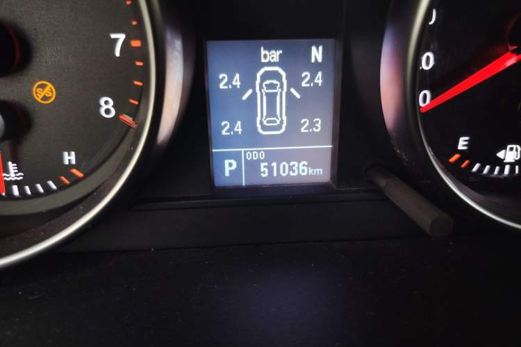 Used Haval M6 2019 1.5T DCT Two-Wheel Drive Elite Version China VI Standard Odometer Close Up