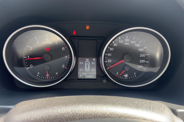 Used Haval M6 2019 1.5T DCT Two-Wheel Drive Value Edition China VI Standard Odometer Close Up