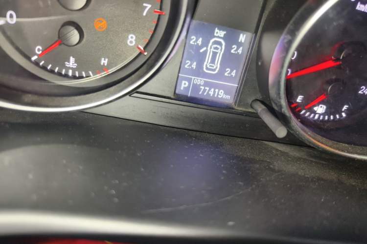 Used Haval M6 2019 1.5T DCT Two-Wheel Drive Value Edition China VI Standard Odometer Close Up