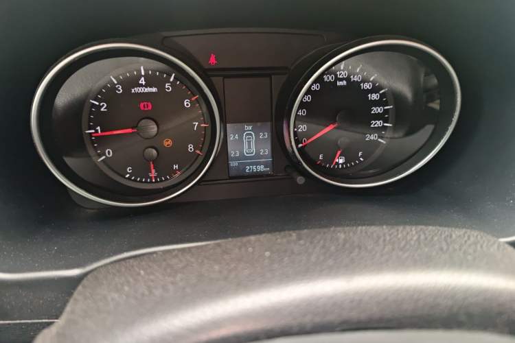 Used Haval M6 2019 1.5T Manual Two-Wheel Drive Urban Version China VI Standard Odometer Close Up