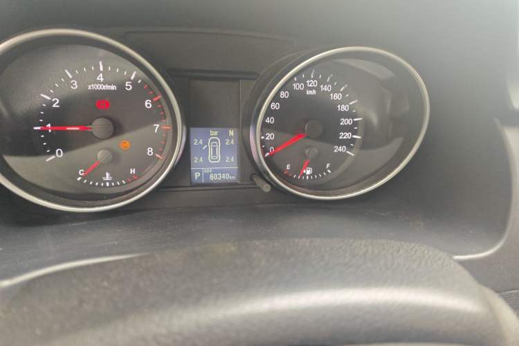 Used Haval M6 2019 1.5T DCT Two-Wheel Drive Elite Version China VI Standard Odometer Close Up