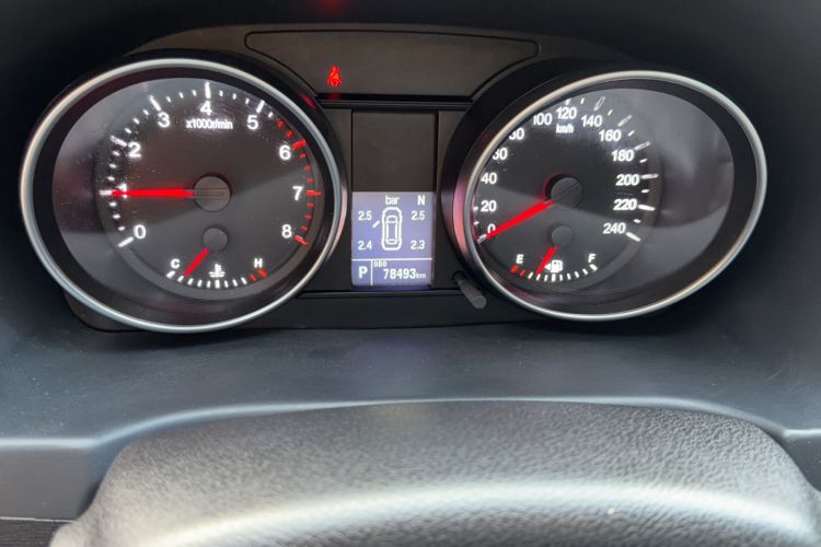 Used Haval M6 2019 1.5T DCT Two-Wheel Drive Elite Version China VI Standard Odometer Close Up