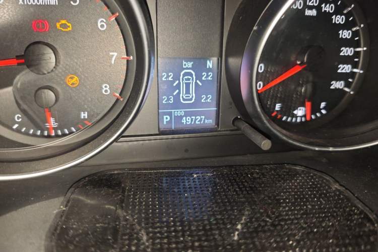 Used Haval M6 2019 1.5T DCT Two-Wheel Drive Value Edition China VI Standard Odometer Close Up