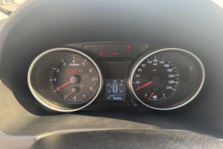 Used Haval M6 2019 1.5T DCT Two-Wheel Drive Value Edition China VI Standard Odometer Close Up