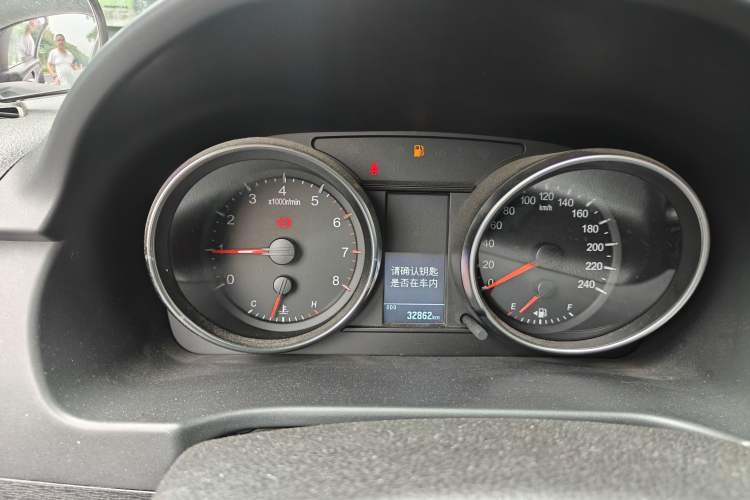 Used Haval M6 2019 1.5T Manual Two-Wheel Drive Urban Version China VI Standard Odometer Close Up