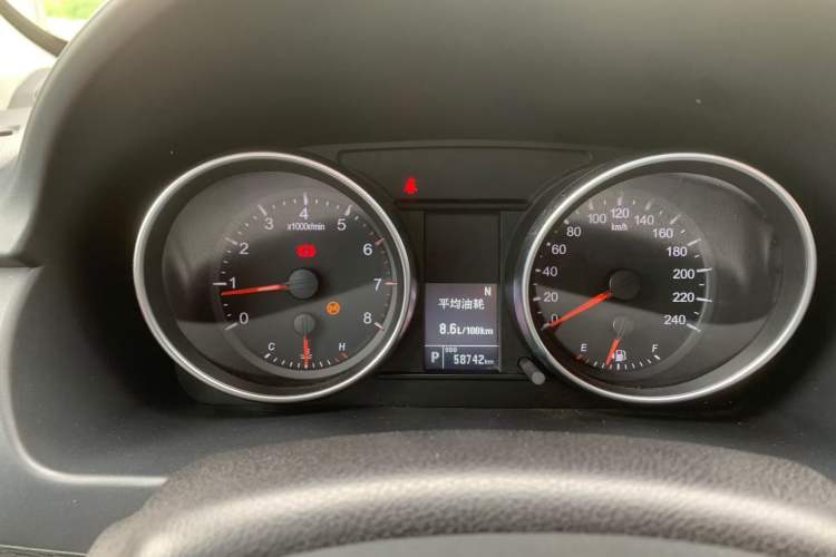 Used Haval M6 2019 1.5T DCT Two-Wheel Drive Elite Version China VI Standard Odometer Close Up
