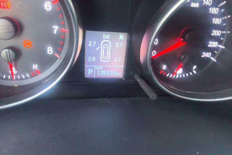 Used Haval M6 2019 1.5T DCT Two-Wheel Drive Elite Version China VI Standard Odometer Close Up
