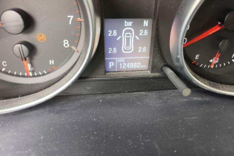 Used Haval M6 2019 1.5T DCT Two-Wheel Drive Elite Version China VI Standard Odometer Close Up