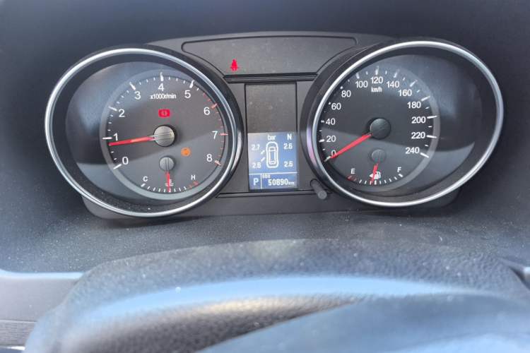 Used Haval M6 2019 1.5T DCT Two-Wheel Drive Value Edition China VI Standard Odometer Close Up