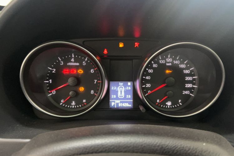 Used Haval M6 2019 1.5T DCT Two-Wheel Drive Value Edition China VI Standard Odometer Close Up