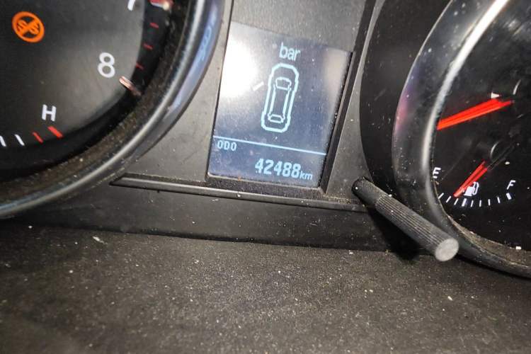 Used Haval M6 2019 1.5T Manual Two-Wheel Drive Elite Version China VI Standard Odometer Close Up