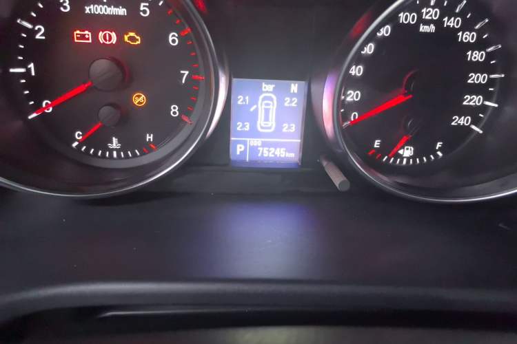 Used Haval M6 2019 1.5T DCT Two-Wheel Drive Elite Version China VI Standard Odometer Close Up