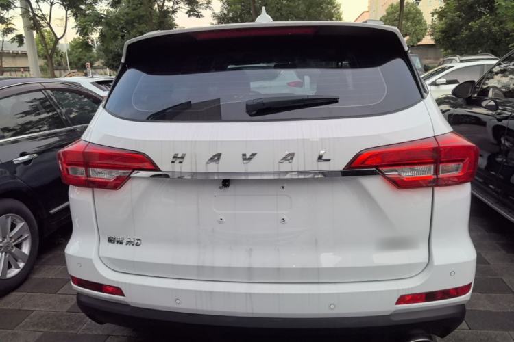 Used Haval M6 2019 1.5T DCT Two-Wheel Drive Value Edition China VI Standard Rear