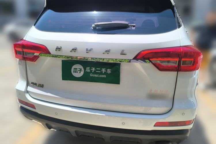 Used Haval M6 2019 1.5T DCT Two-Wheel Drive Elite Version China VI Standard Rear