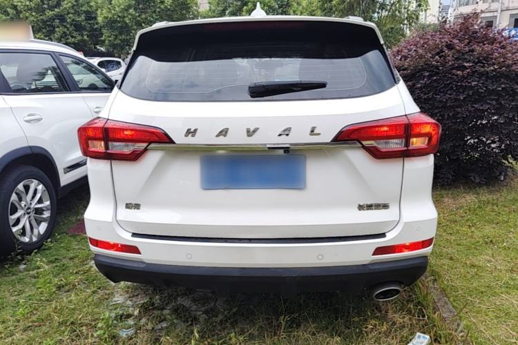 Used Haval M6 2019 1.5T DCT Two-Wheel Drive Value Edition China VI Standard Rear