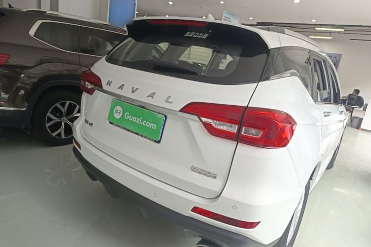 Used Haval M6 2019 1.5T DCT Two-Wheel Drive Elite Version China V Standard Rear