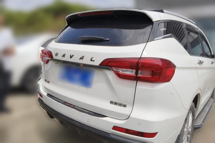 Used Haval M6 2019 1.5T Manual Two-Wheel Drive Elite Version China VI Standard Rear