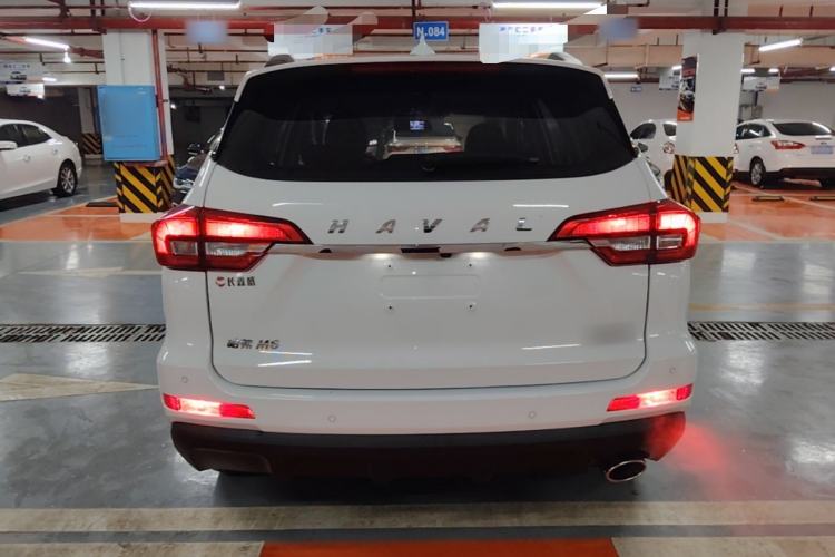 Used Haval M6 2019 1.5T DCT Two-Wheel Drive Elite Version China V Standard Rear