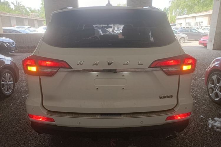 Used Haval M6 2019 1.5T DCT Two-Wheel Drive Elite Version China VI Standard Rear