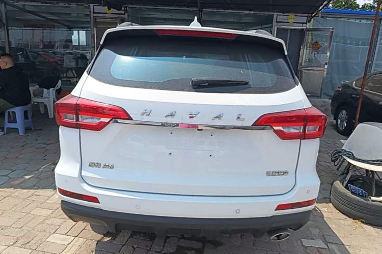 Used Haval M6 2019 1.5T Manual Two-Wheel Drive Elite Version China VI Standard Rear