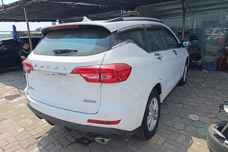 Used Haval M6 2019 1.5T Manual Two-Wheel Drive Elite Version China VI Standard Rear Right 45 Deg