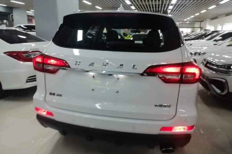 Used Haval M6 2019 1.5T Manual Two-Wheel Drive Elite Version China VI Standard Rear
