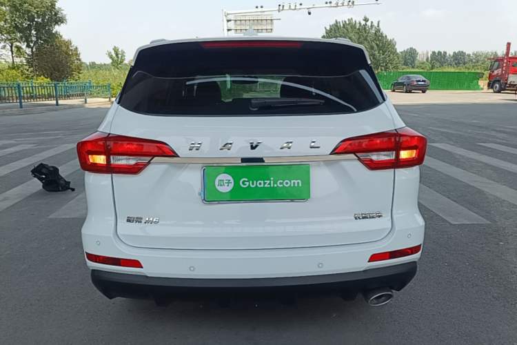 Used Haval M6 2019 1.5T DCT Two-Wheel Drive Value Edition China VI Standard Rear
