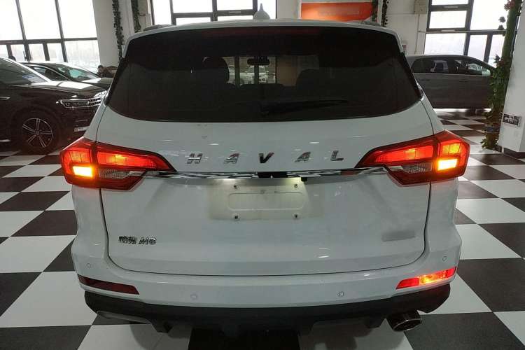 Used Haval M6 2019 1.5T DCT Two-Wheel Drive Value Edition China VI Standard Rear