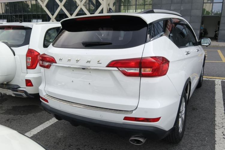 Used Haval M6 2019 1.5T DCT Two-Wheel Drive Elite Version China VI Standard Rear