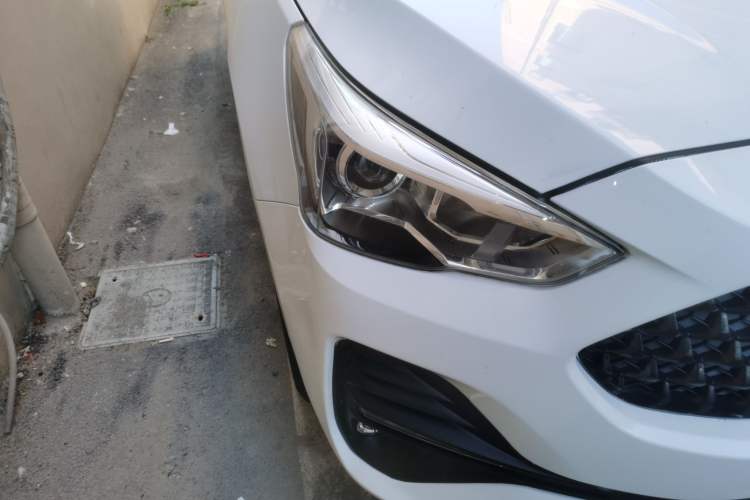 Used Haval M6 2019 1.5T Manual Two-Wheel Drive Elite Version China V Standard Right Front Headlight
