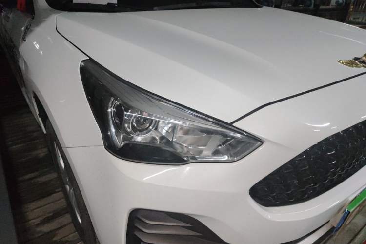 Used Haval M6 2019 1.5T Manual Two-Wheel Drive Elite Version China VI Standard Right Front Headlight