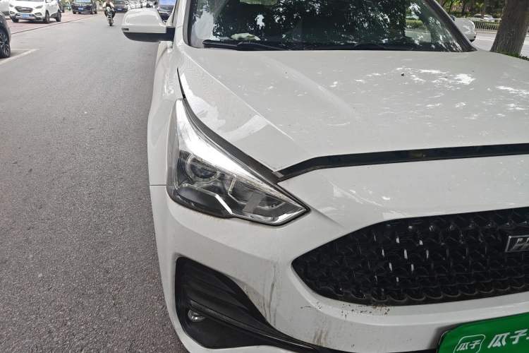 Used Haval M6 2019 1.5T Manual Two-Wheel Drive Elite Version China VI Standard Right Front Headlight