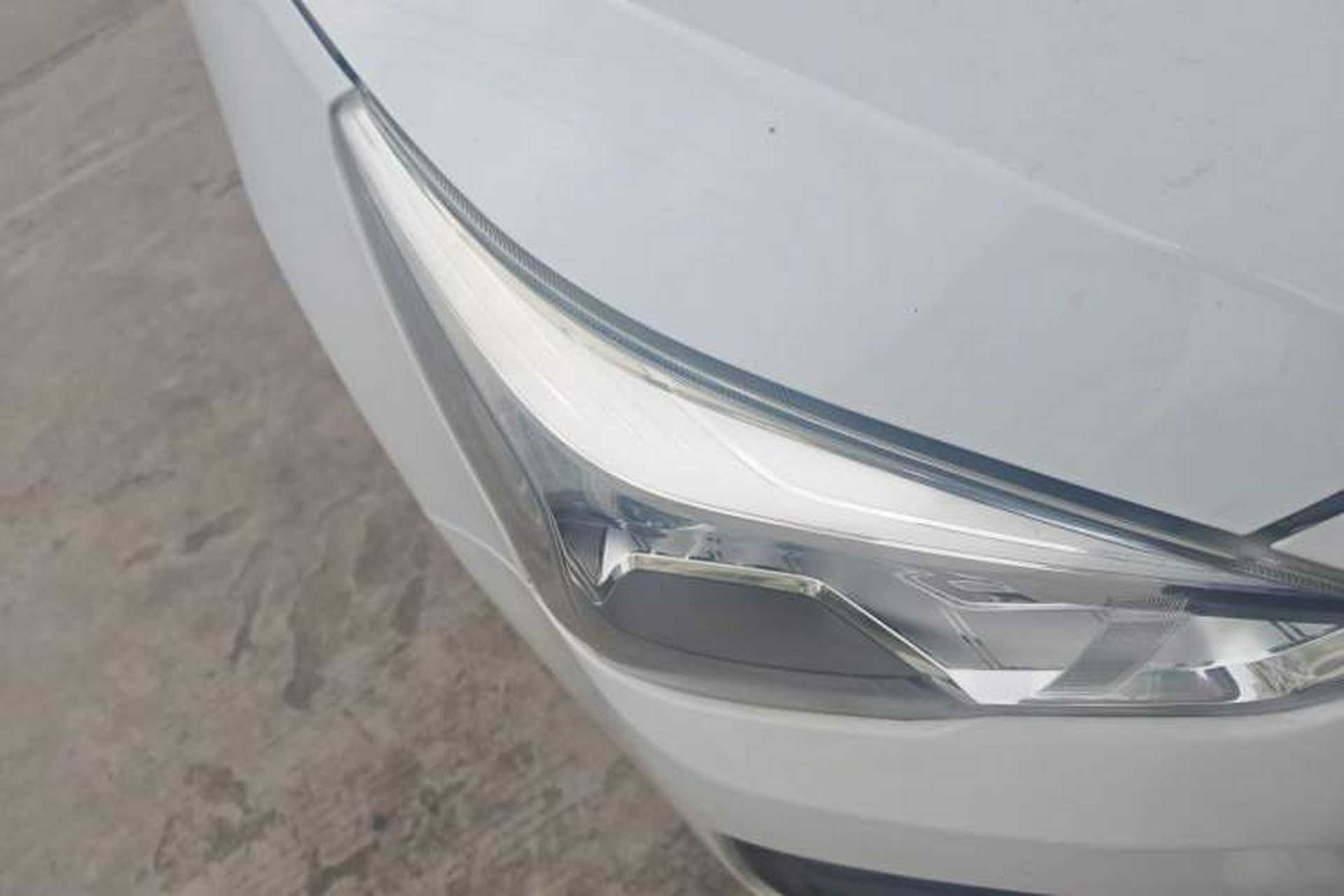 Used Haval M6 2019 1.5T DCT Two-Wheel Drive Elite Version China VI Standard Right Front Headlight