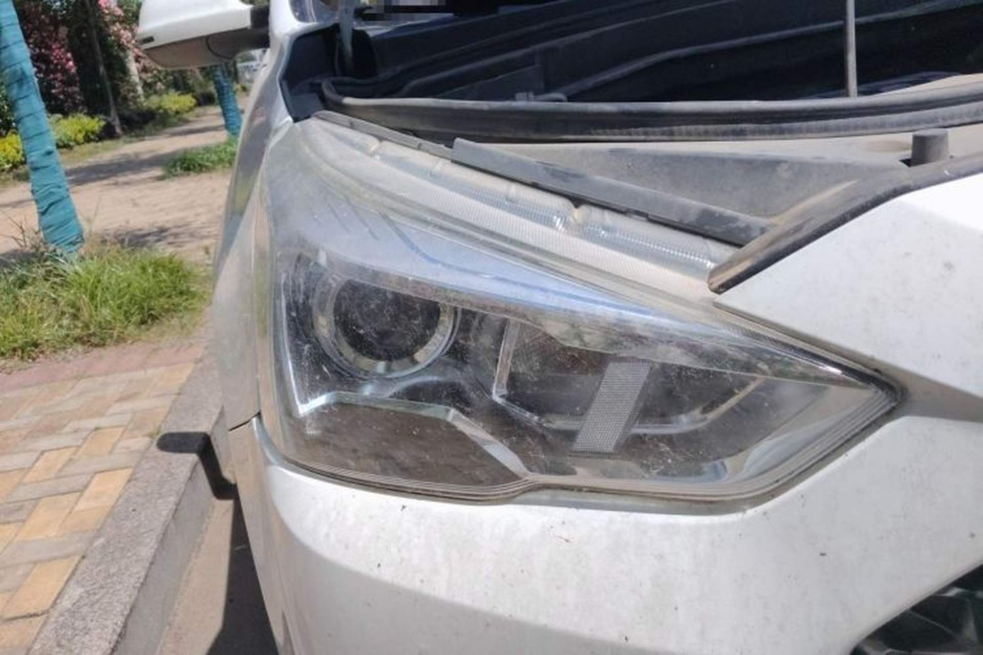 Used Haval M6 2019 1.5T Manual Two-Wheel Drive Elite Version China VI Standard Right Front Headlight