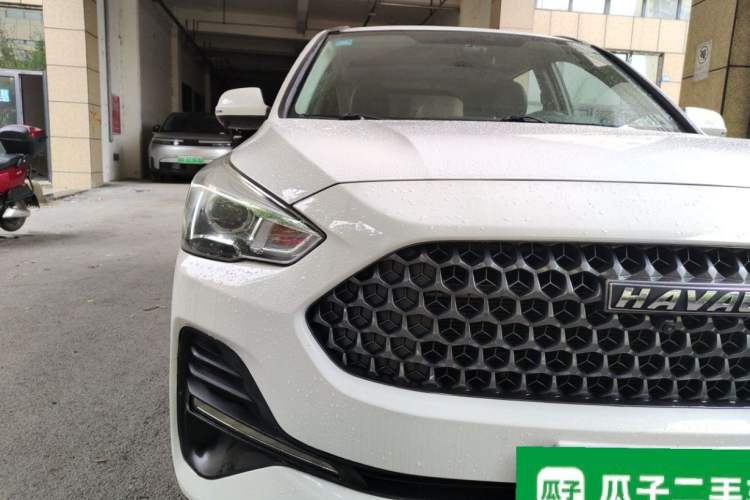 Used Haval M6 2019 1.5T DCT Two-Wheel Drive Elite Version China V Standard Right Front Headlight