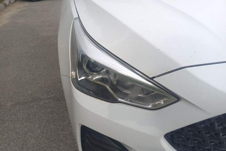 Used Haval M6 2019 1.5T Manual Two-Wheel Drive Urban Version China VI Standard Right Front Headlight