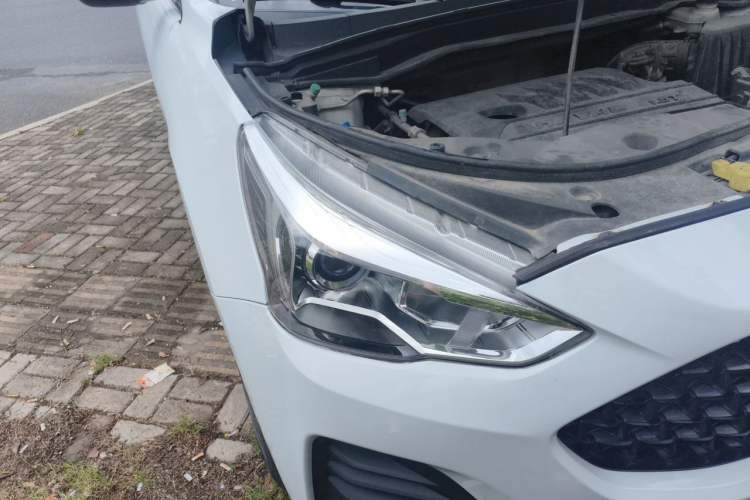 Used Haval M6 2019 1.5T Manual Two-Wheel Drive Elite Version China V Standard Right Front Headlight
