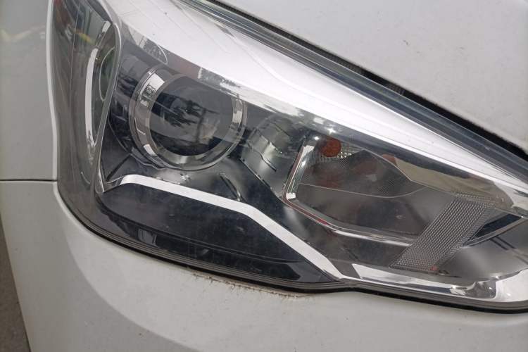 Used Haval M6 2019 1.5T DCT Two-Wheel Drive Value Edition China VI Standard Right Front Headlight