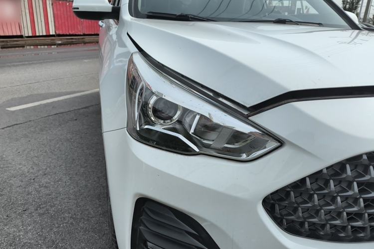 Used Haval M6 2019 1.5T Manual Two-Wheel Drive Urban Version China VI Standard Right Front Headlight