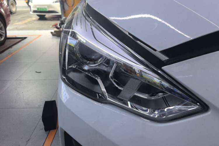 Used Haval M6 2019 1.5T DCT Two-Wheel Drive Elite Version China VI Standard Right Front Headlight