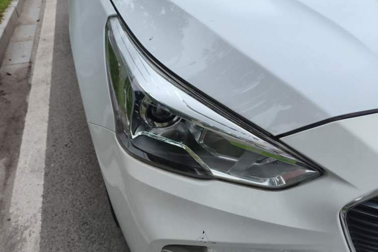 Used Haval M6 2019 1.5T Manual Two-Wheel Drive Elite Version China V Standard Right Front Headlight
