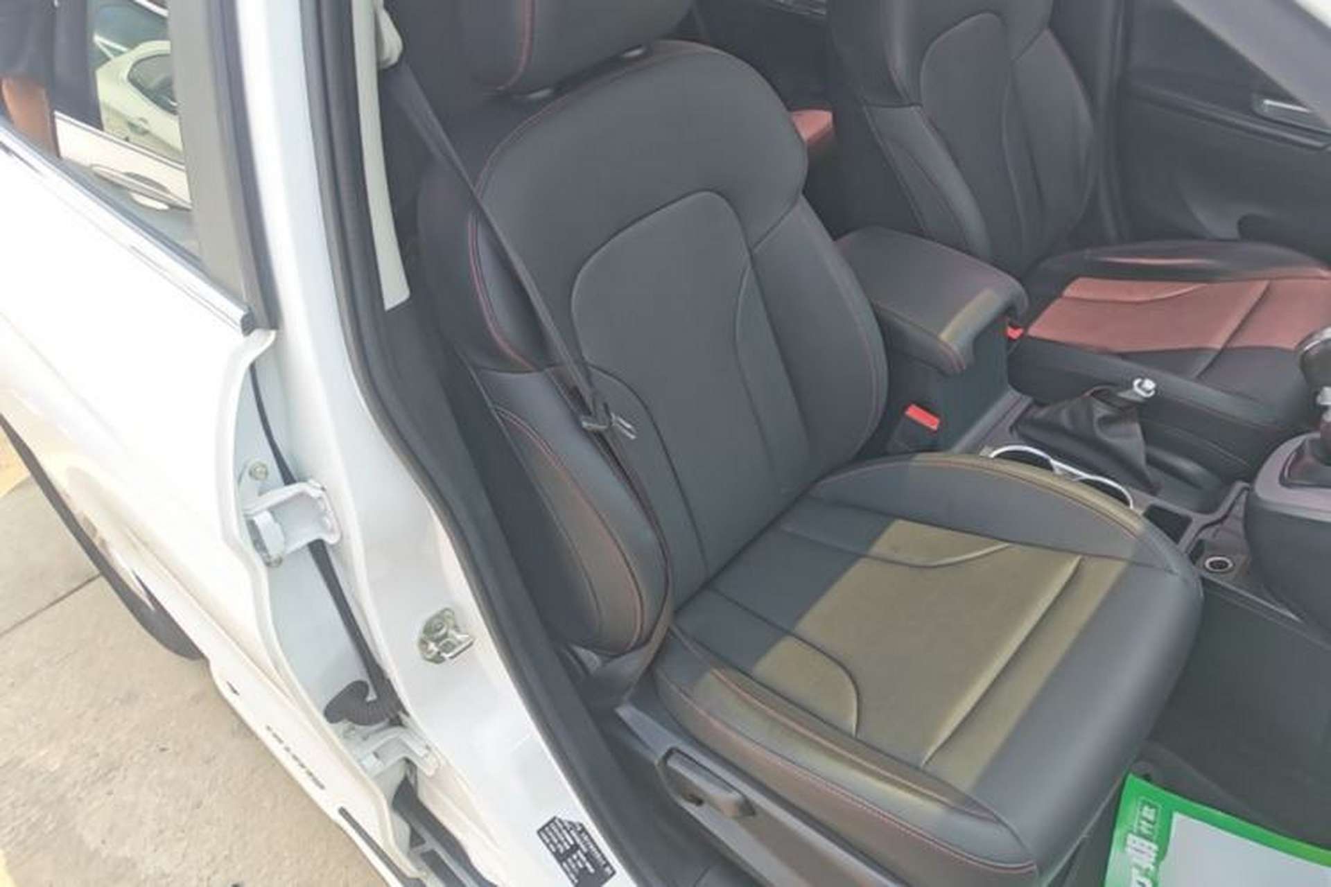 Used Haval M6 2019 1.5T Manual Two-Wheel Drive Elite Version China VI Standard Right Front Seat